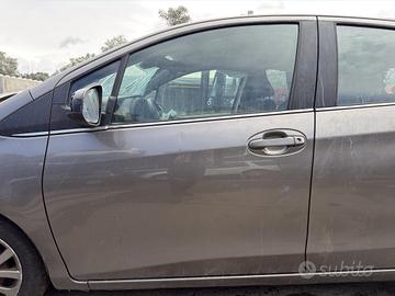 PORTIERA ANTERIORE SINISTRA TOYOTA Yaris Serie (17