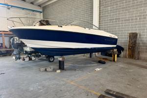 Barca Diesel semicabinata Bayliner