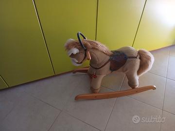 Cavallo a dondolo Trudy