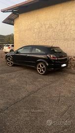 Opel astra h gtc