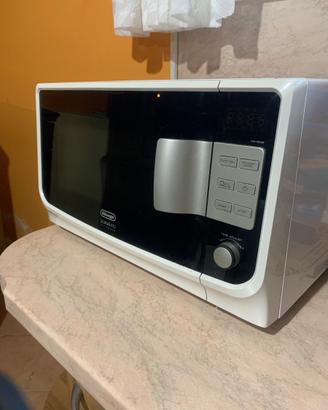Forno a microonde De Longhi