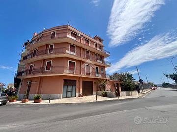 4 LOCALI A PALERMO