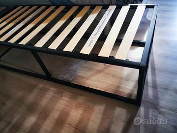 letto singolo singolo in acciaio nero alto 