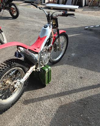MOTO DA TRIAL