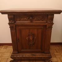 Mobile vintage in legno massiccio
