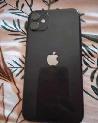 iPhone 11 funzionante e iPhone X vetro rotto