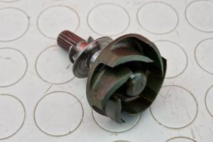 POMPA ACQUA YAMAHA YZ 125 1983 1984 YZ125 1985