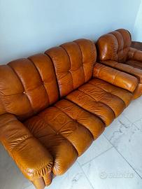 DIVANO-LETTO IN PELLE CON POLTRONA