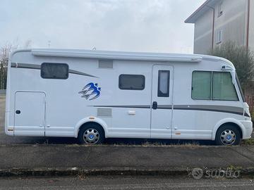 Motorhome Knaus 650 Van i con letti gemelli