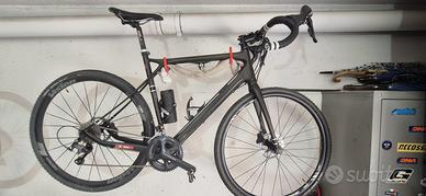 Bicicletta GT Gravel