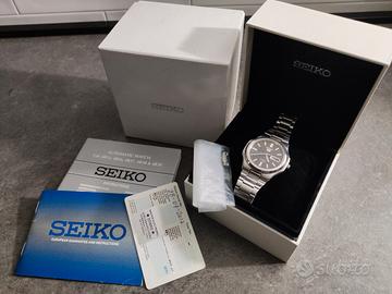 Seiko 5 21 Jewels automatic Nautilus