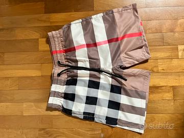 Pantaloncino modello Burberry
