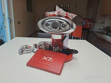 macchinetta da caffè illy iperespresso X7.1 rossa