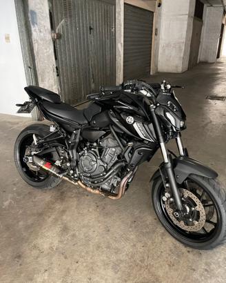 YAMAHA MT-07 - 07/2023 - 20.000 KM