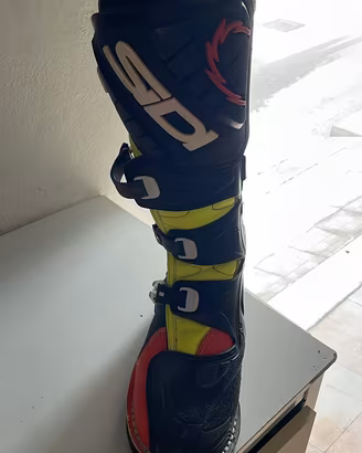 kit/abbigliamento completo da Motocross