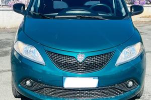 Lancia Ypsilon 1.0 FireFly 5 porte S&S Hybrid Ecoc