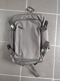 Zaino da viaggio cabin size nero  porta PC 15"