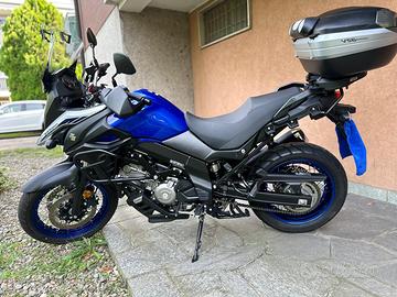 Suzuki w strom 650