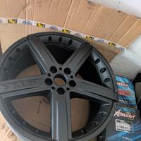 Cerchi lega 17" momo gtr