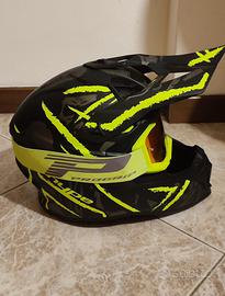 Casco da cross con visiera