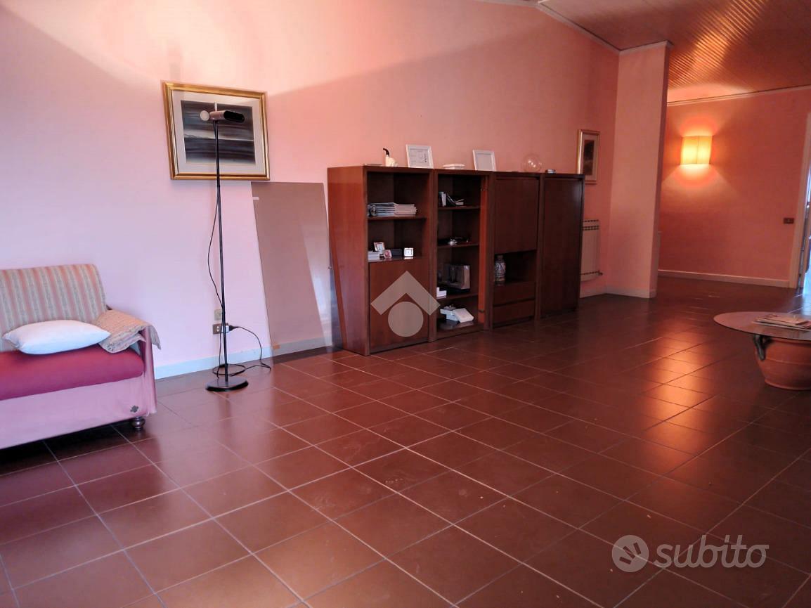 4 LOCALI A CASTROLIBERO - Altro