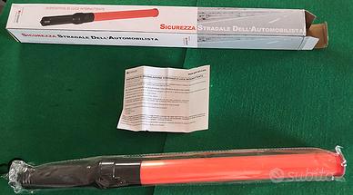 Torcia Luminosa a led luce fissa o lampeggiante.