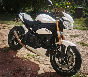 Triumph Speed Triple 1050