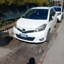 Toyota yaris 1000 unica proprietaria