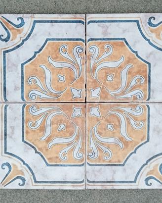Piastrelle d'epoca Stile Liberty.