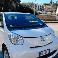 Toyota IQ