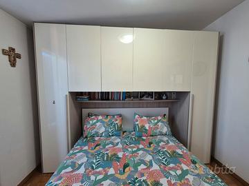 Camera completa con letto e armadio a ponte