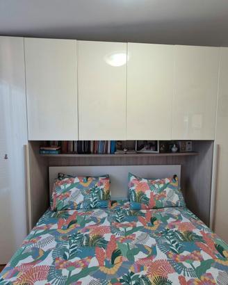 Camera completa con letto e armadio a ponte