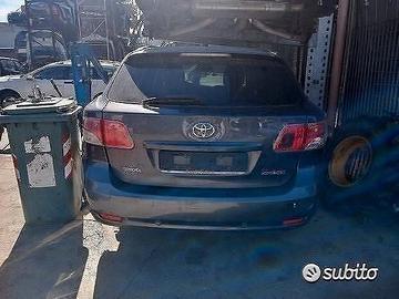 Toyota avensis ricambi