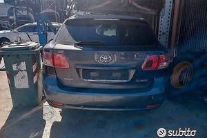 Toyota avensis ricambi