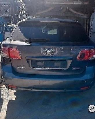 Toyota avensis ricambi