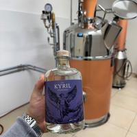 GIN KYRIL  (ingrosso e dettaglio)