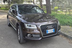 Audi q5 s-line 2.0 disel