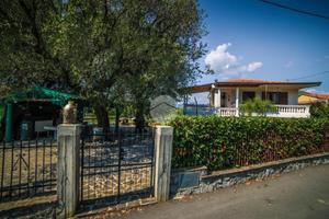 VILLA SINGOLA A SANTA MARINA