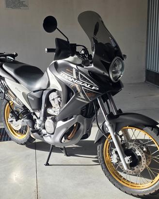 Transalp 700