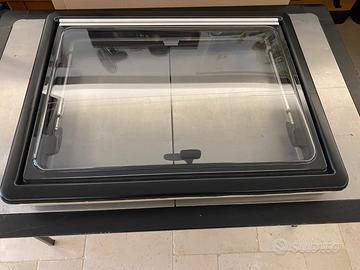 Dometic - Finestre 700 x 550 (Disponibili x2)