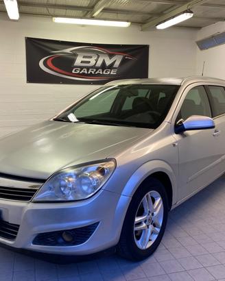 Opel Astra 1.6 16V VVT Station Wagon Cosmo