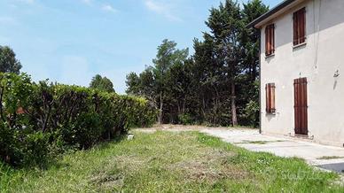 Villa di 140 m² con più di 5 locali e box auto a P
