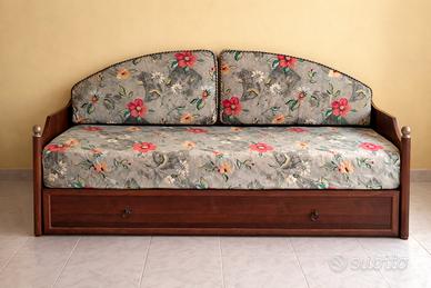 Divano letto in legno massello arte povera