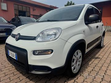 FIAT Panda 1.0 GSE S&S Hybrid Street AUTOCARRO 4