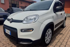 FIAT Panda 1.0 GSE S&S Hybrid Street AUTOCARRO 4