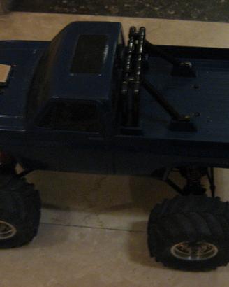 Crawler wheely king