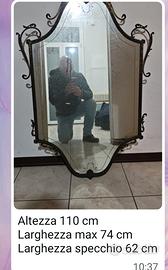 specchio con cornice in ferro