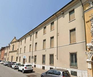 Immobile di 2000 m² con più di 5 locali a Mantova