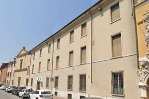 Immobile di 2000 m² con più di 5 locali a Mantova