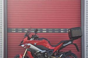 BMW S 1000 XR .